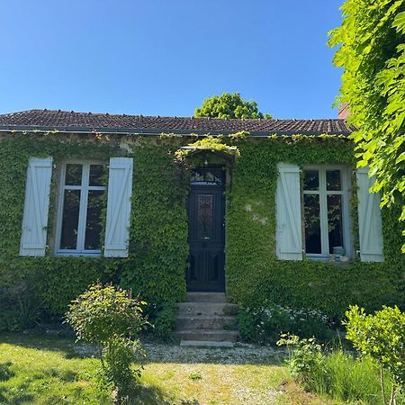 Cottage-Saint Laurent Sur Sevre Exterior foto
